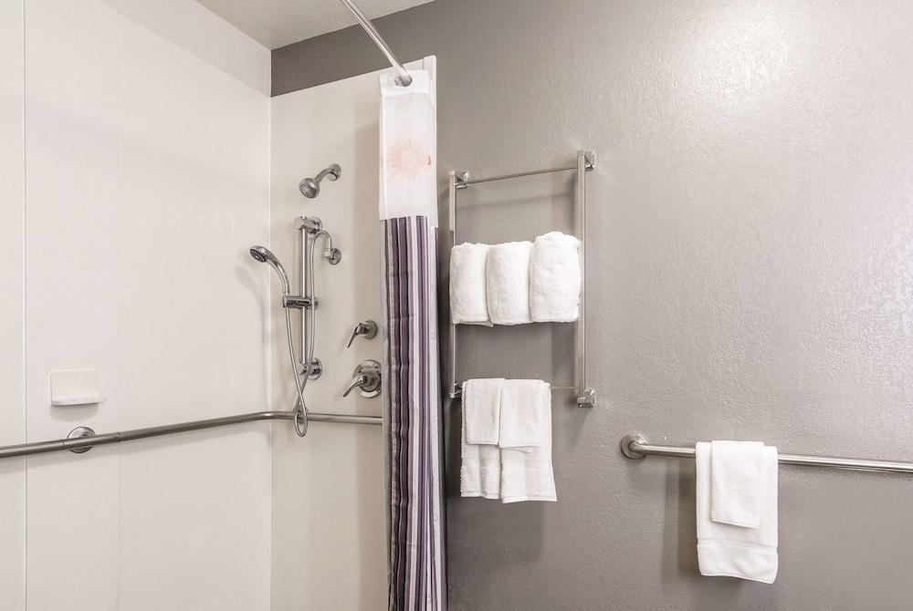 La Quinta By Wyndham Tacoma - Seattle Otel Dış mekan fotoğraf
